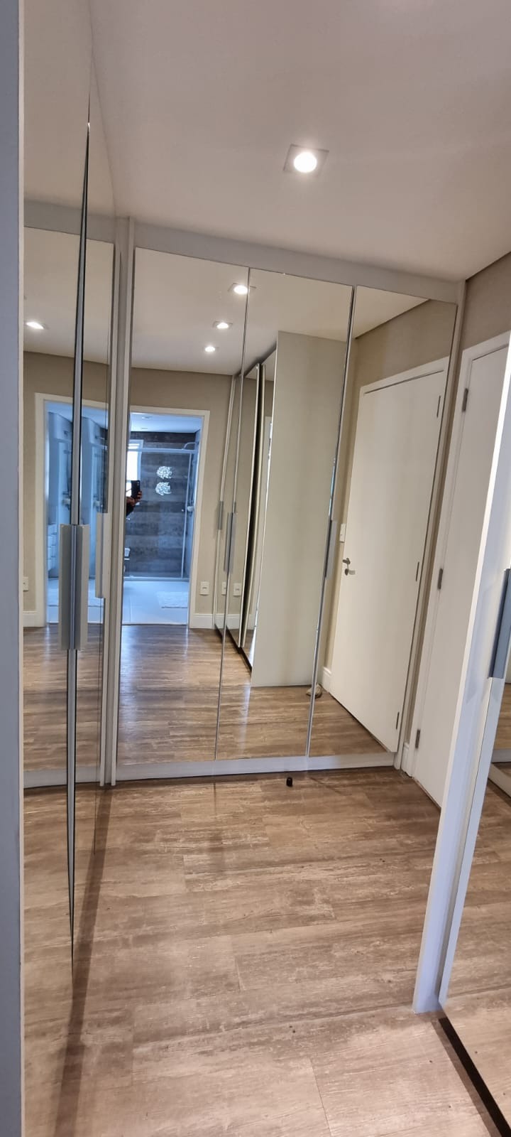 Apartamento à venda com 4 quartos, 238m² - Foto 18