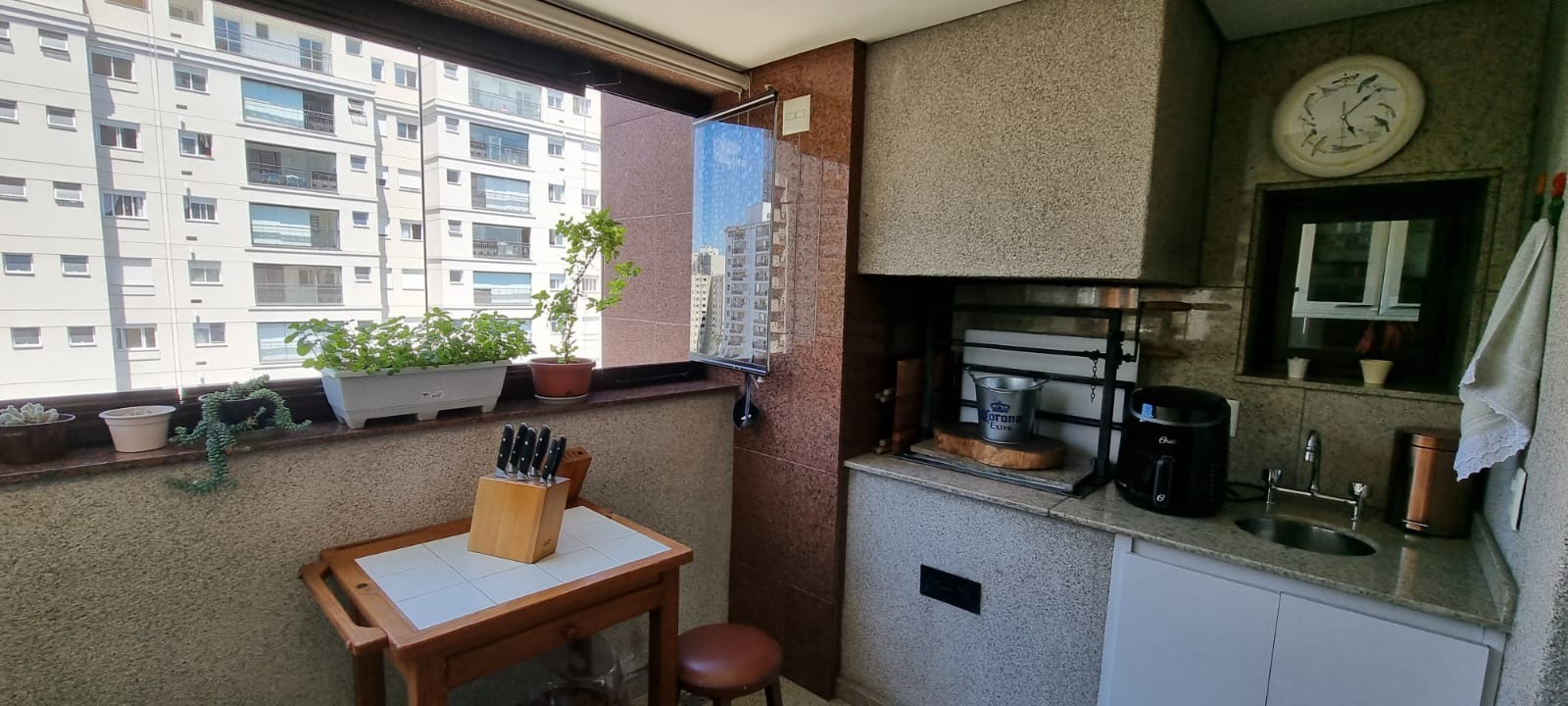 Apartamento à venda com 4 quartos, 226m² - Foto 9