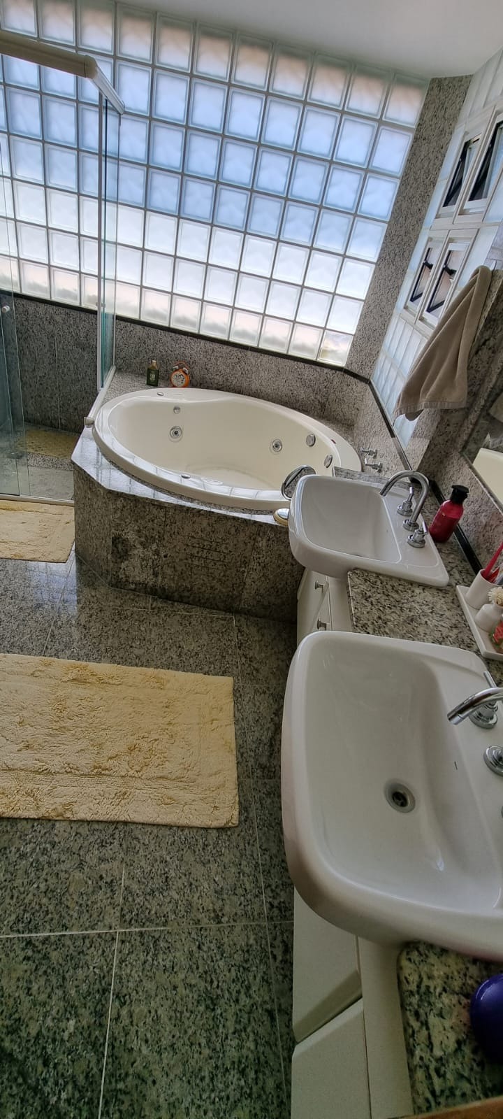 Apartamento à venda com 4 quartos, 226m² - Foto 23