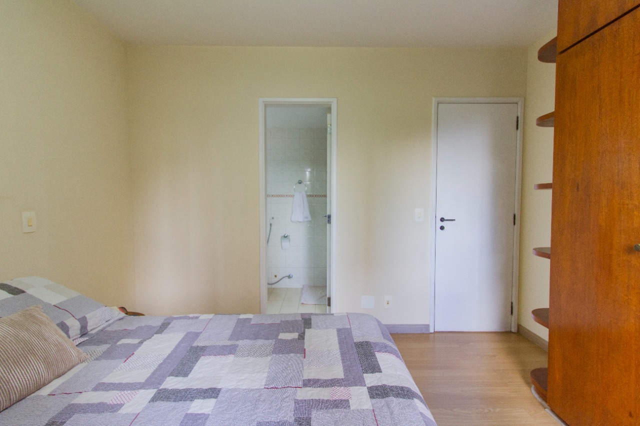 Apartamento à venda com 3 quartos, 121m² - Foto 19