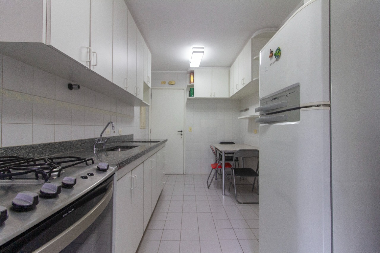 Apartamento à venda com 3 quartos, 121m² - Foto 21