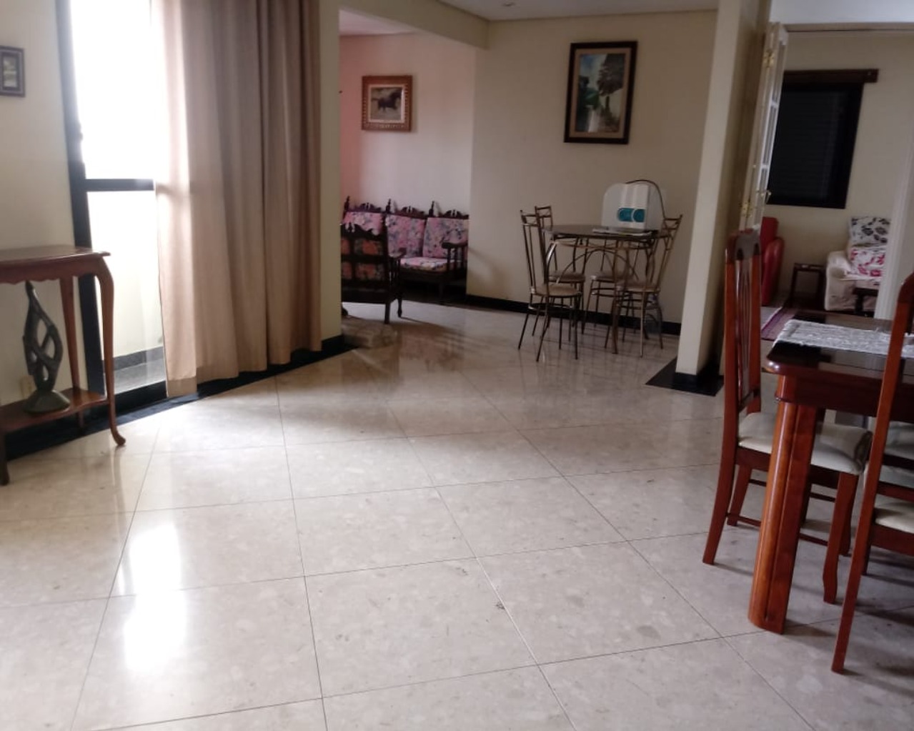 Apartamento à venda com 5 quartos, 230m² - Foto 1