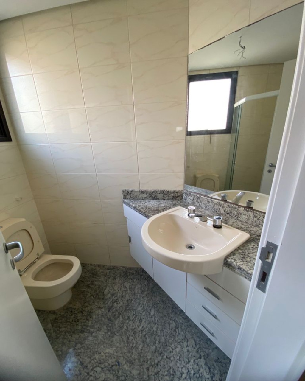 Apartamento à venda com 4 quartos, 221m² - Foto 9