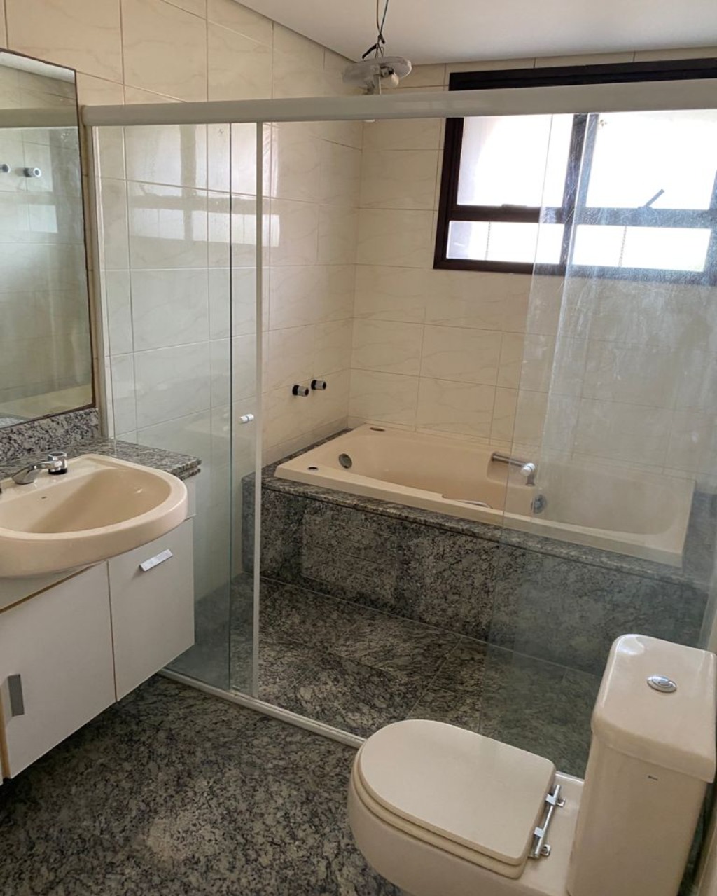 Apartamento à venda com 4 quartos, 221m² - Foto 11