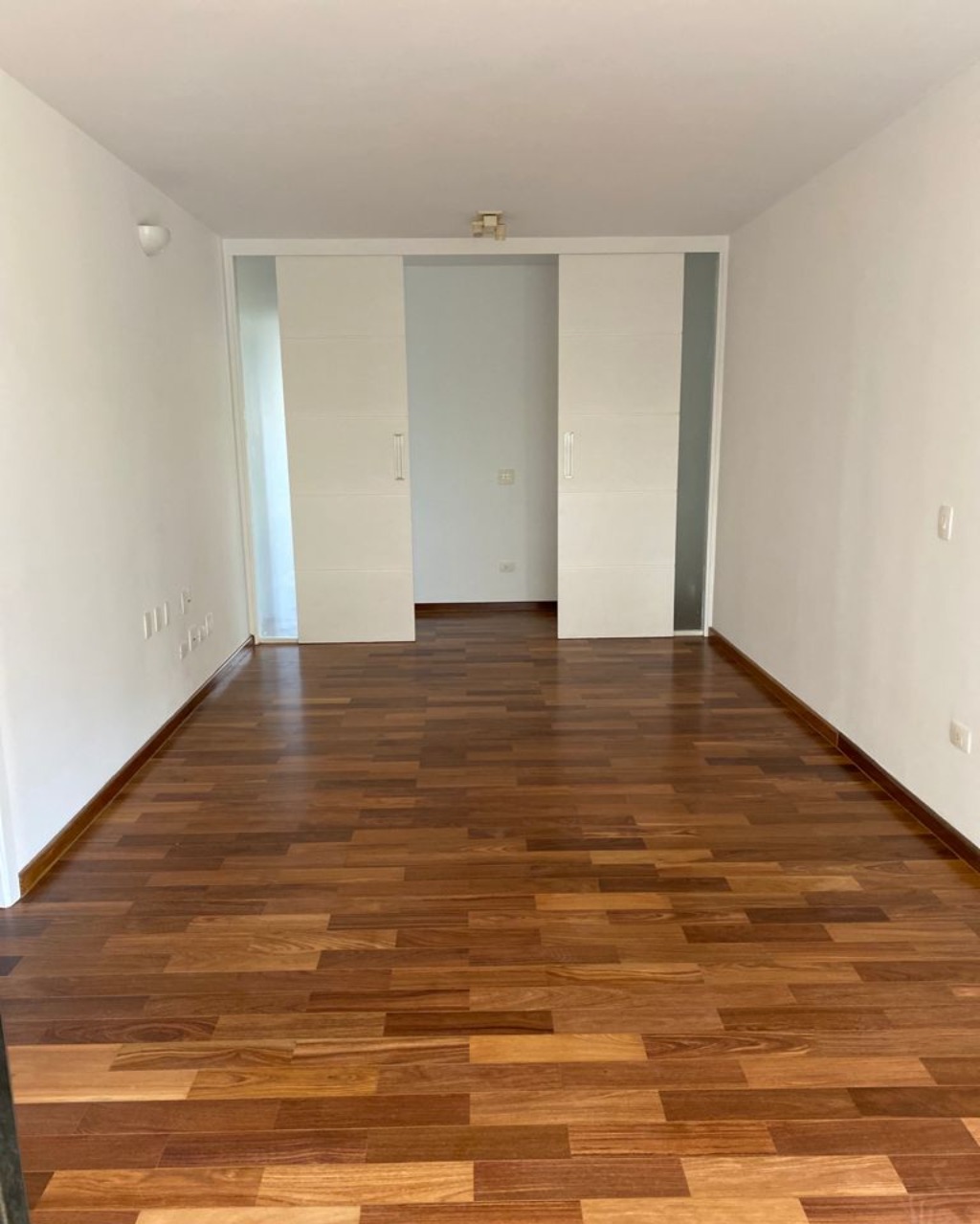 Apartamento à venda com 4 quartos, 221m² - Foto 17