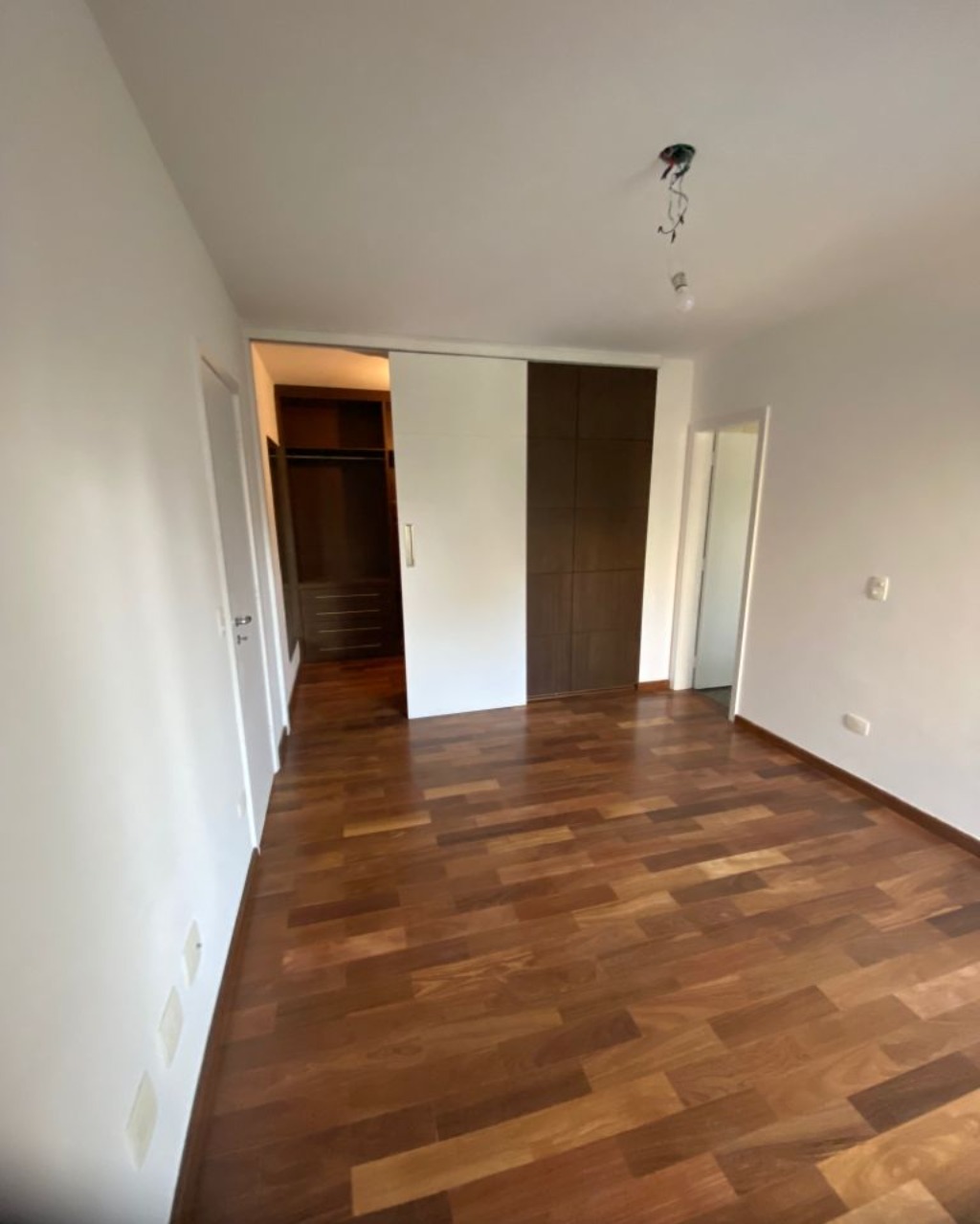 Apartamento à venda com 4 quartos, 221m² - Foto 23