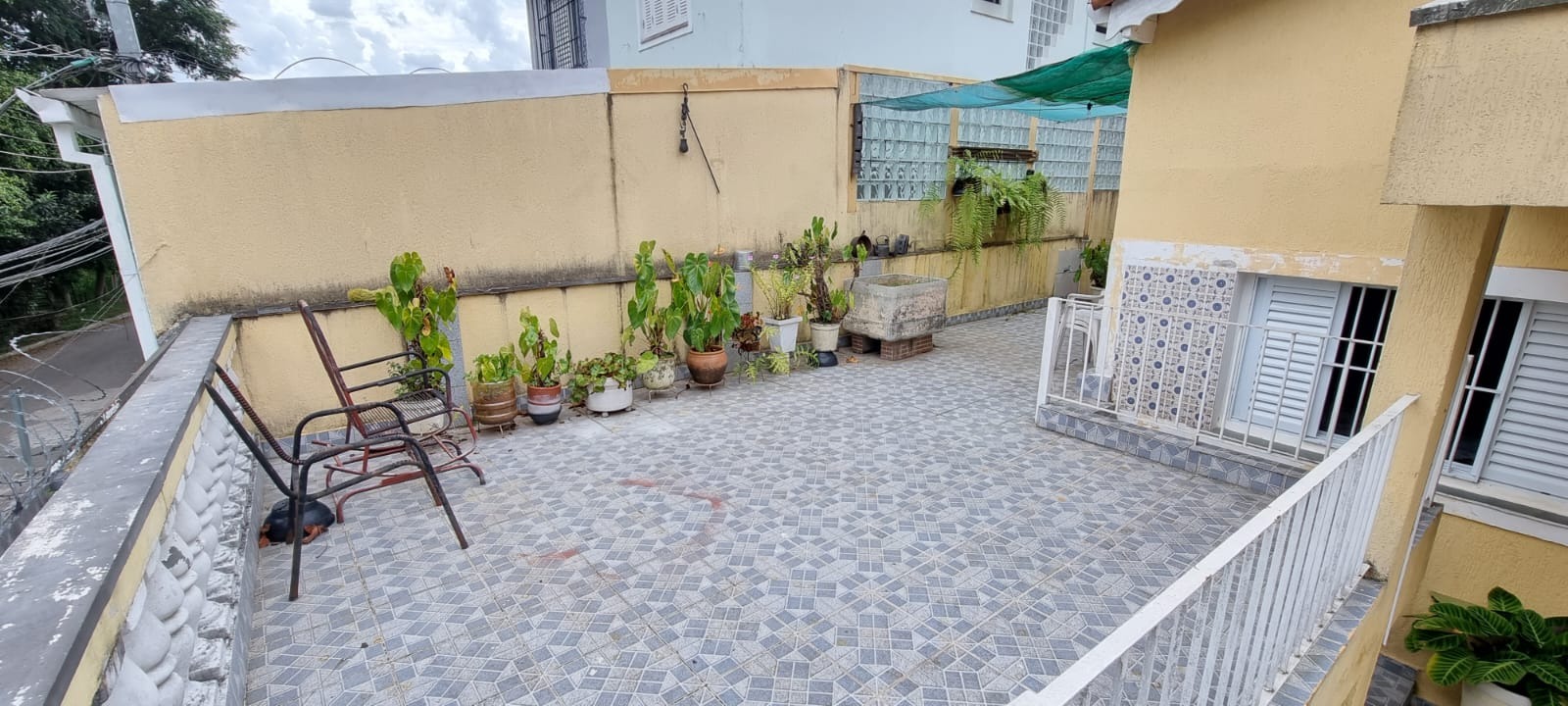 Casa à venda com 3 quartos, 260m² - Foto 1