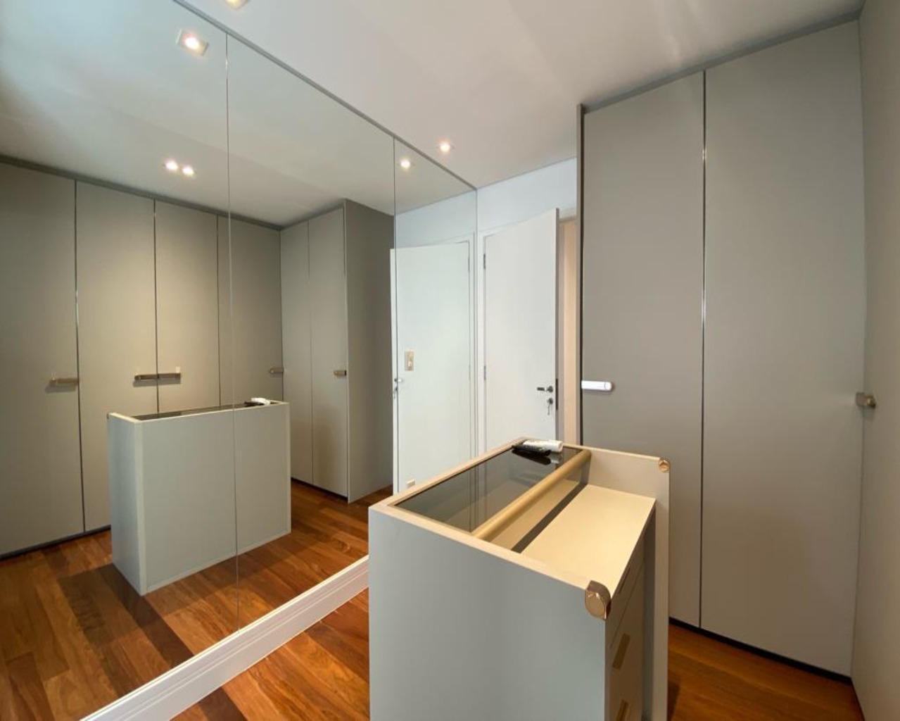 Apartamento à venda com 3 quartos, 170m² - Foto 13