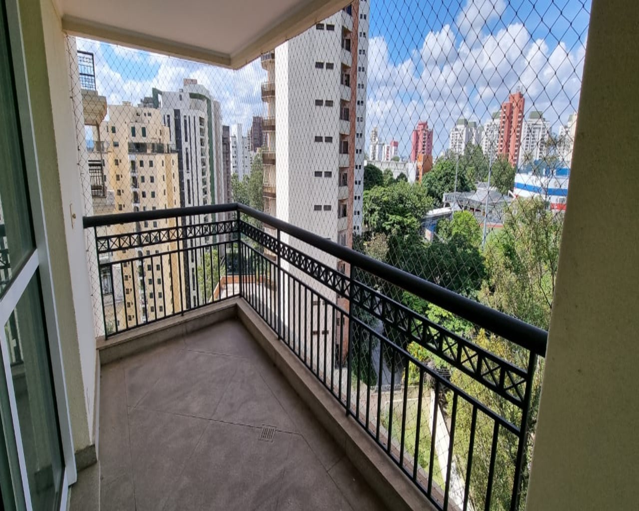 Apartamento à venda com 4 quartos, 401m² - Foto 2