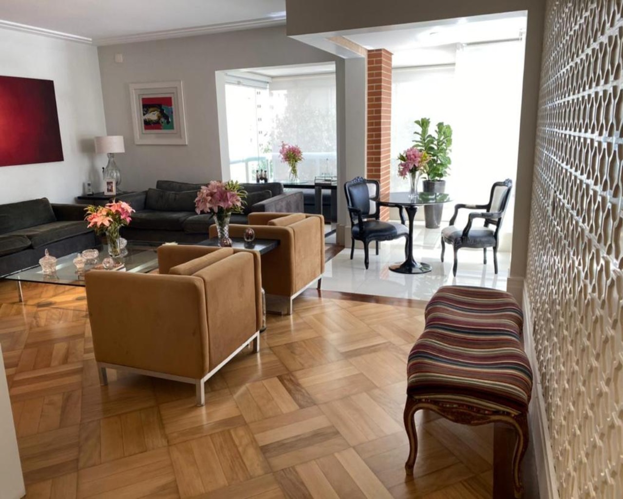 Apartamento à venda com 4 quartos, 190m² - Foto 1