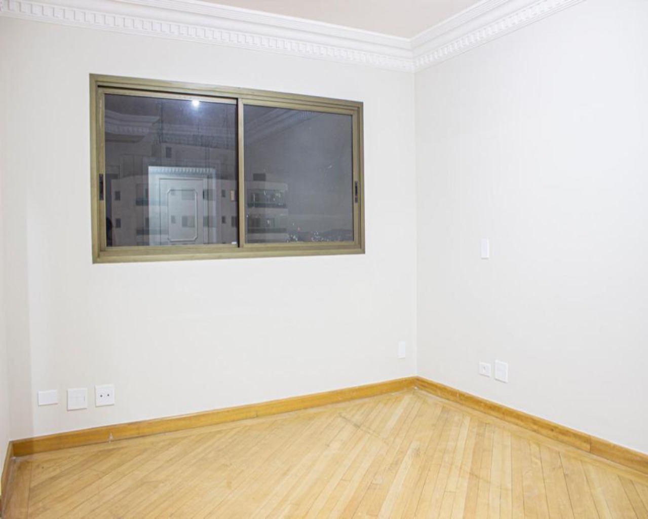 Apartamento à venda com 3 quartos, 247m² - Foto 6