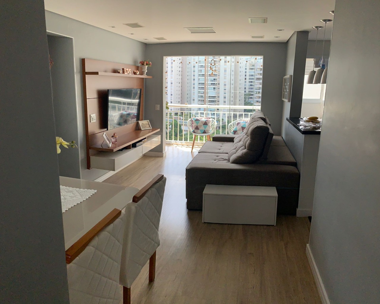 Apartamento à venda com 2 quartos, 56m² - Foto 2