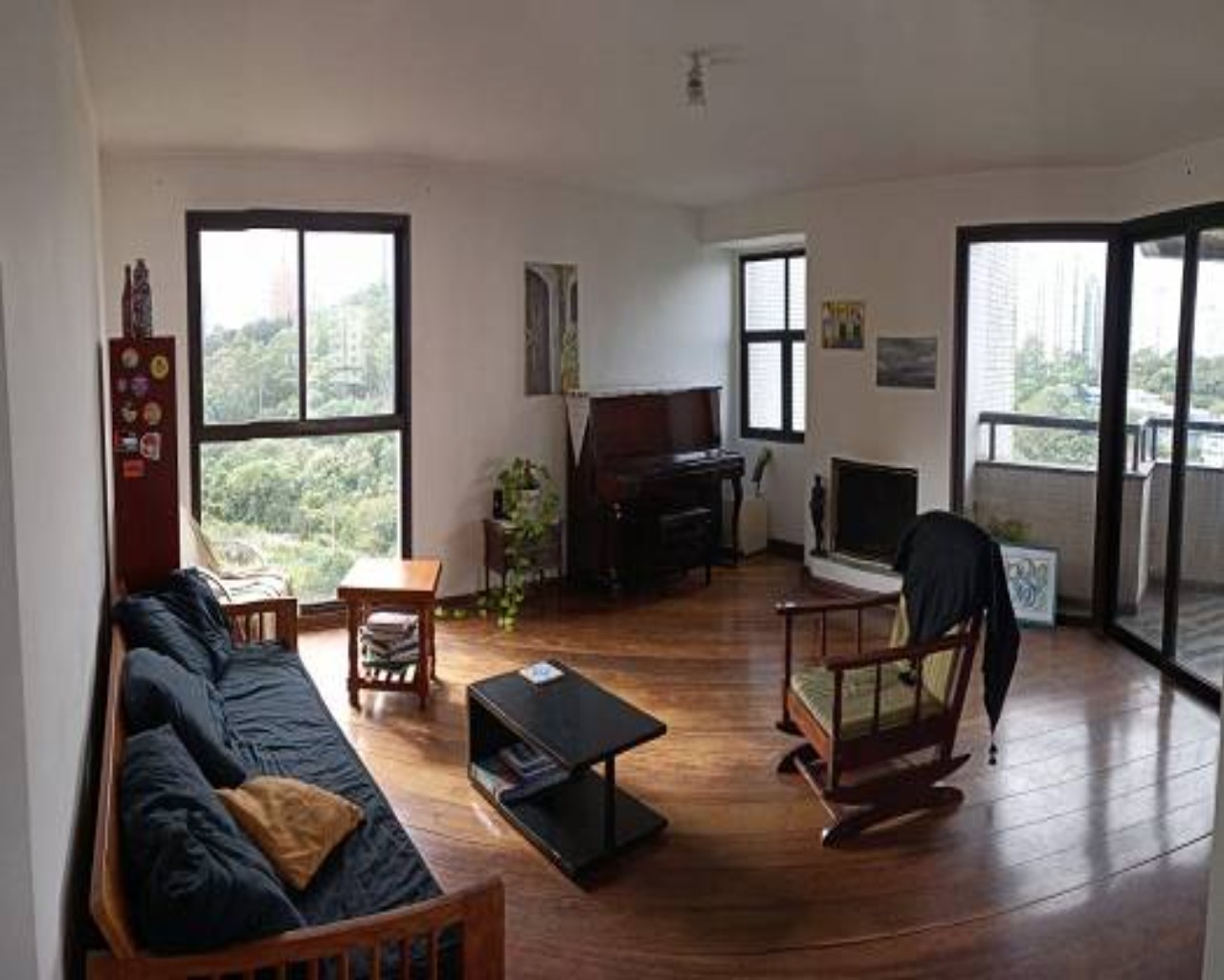 Apartamento à venda com 4 quartos, 196m² - Foto 1