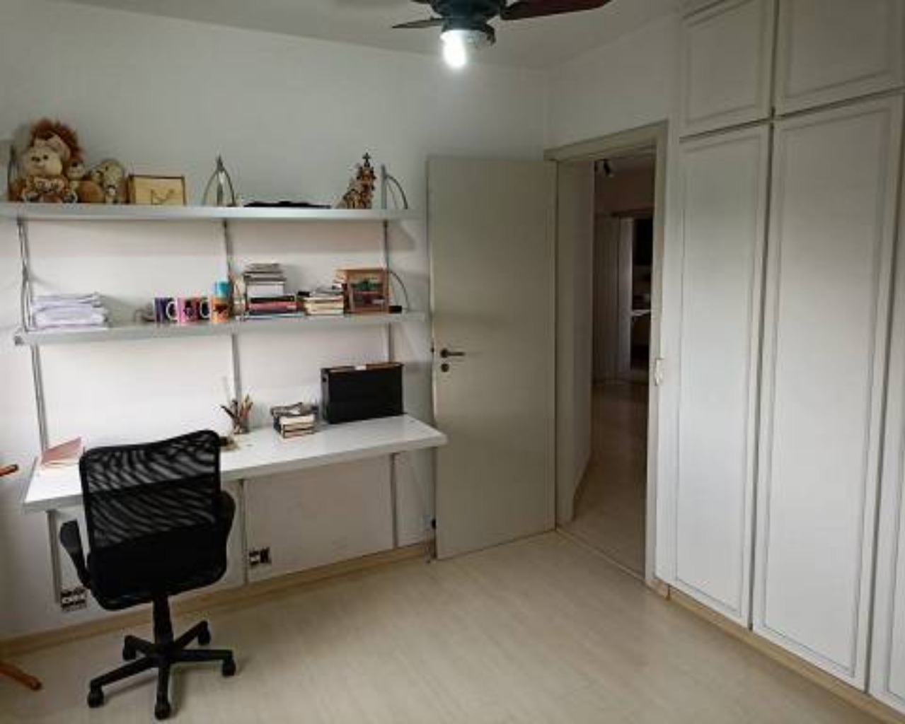 Apartamento à venda com 4 quartos, 196m² - Foto 8