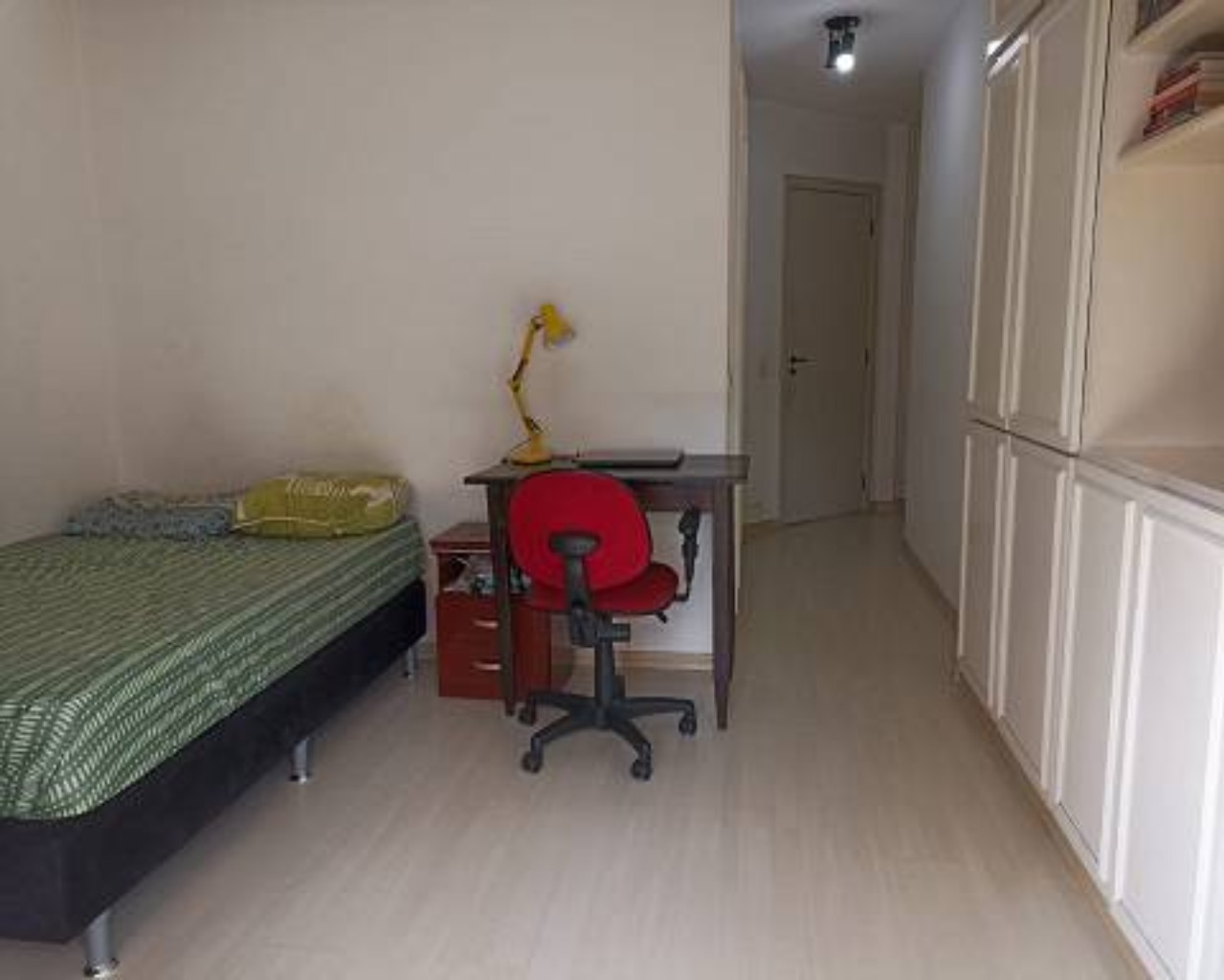 Apartamento à venda com 4 quartos, 196m² - Foto 18