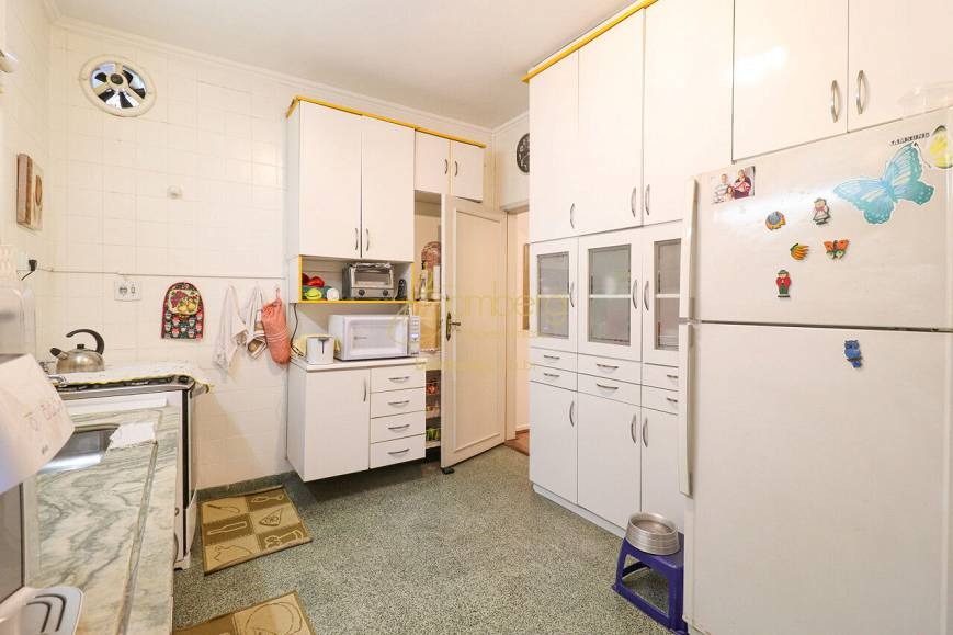 Casa à venda com 3 quartos, 300m² - Foto 17