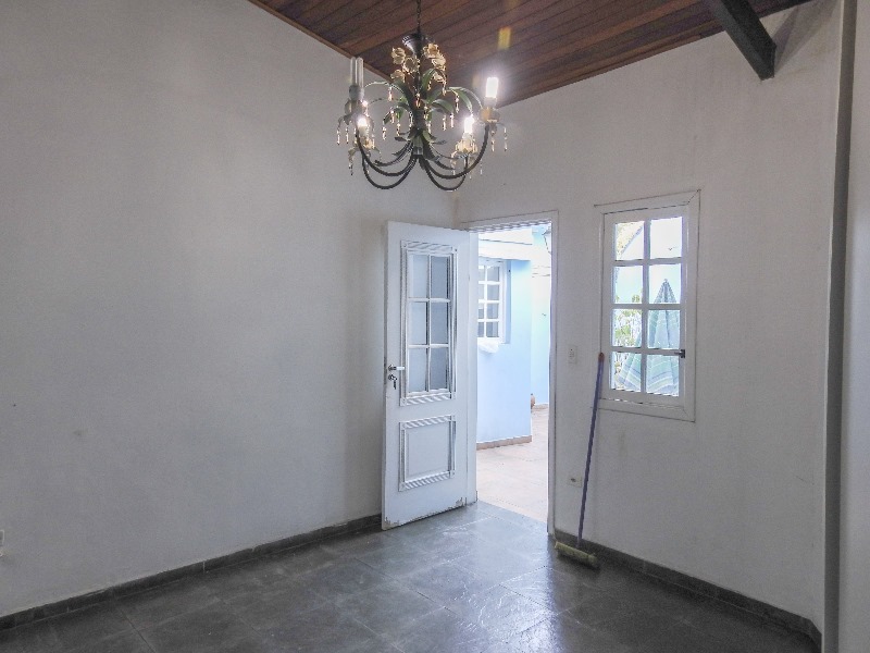 Casa à venda com 3 quartos, 235m² - Foto 7