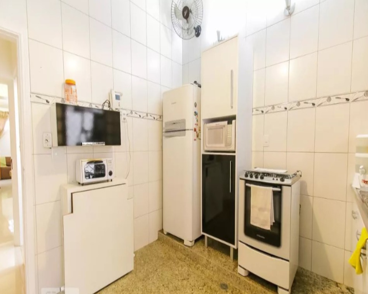 Sobrado à venda com 4 quartos, 212m² - Foto 3