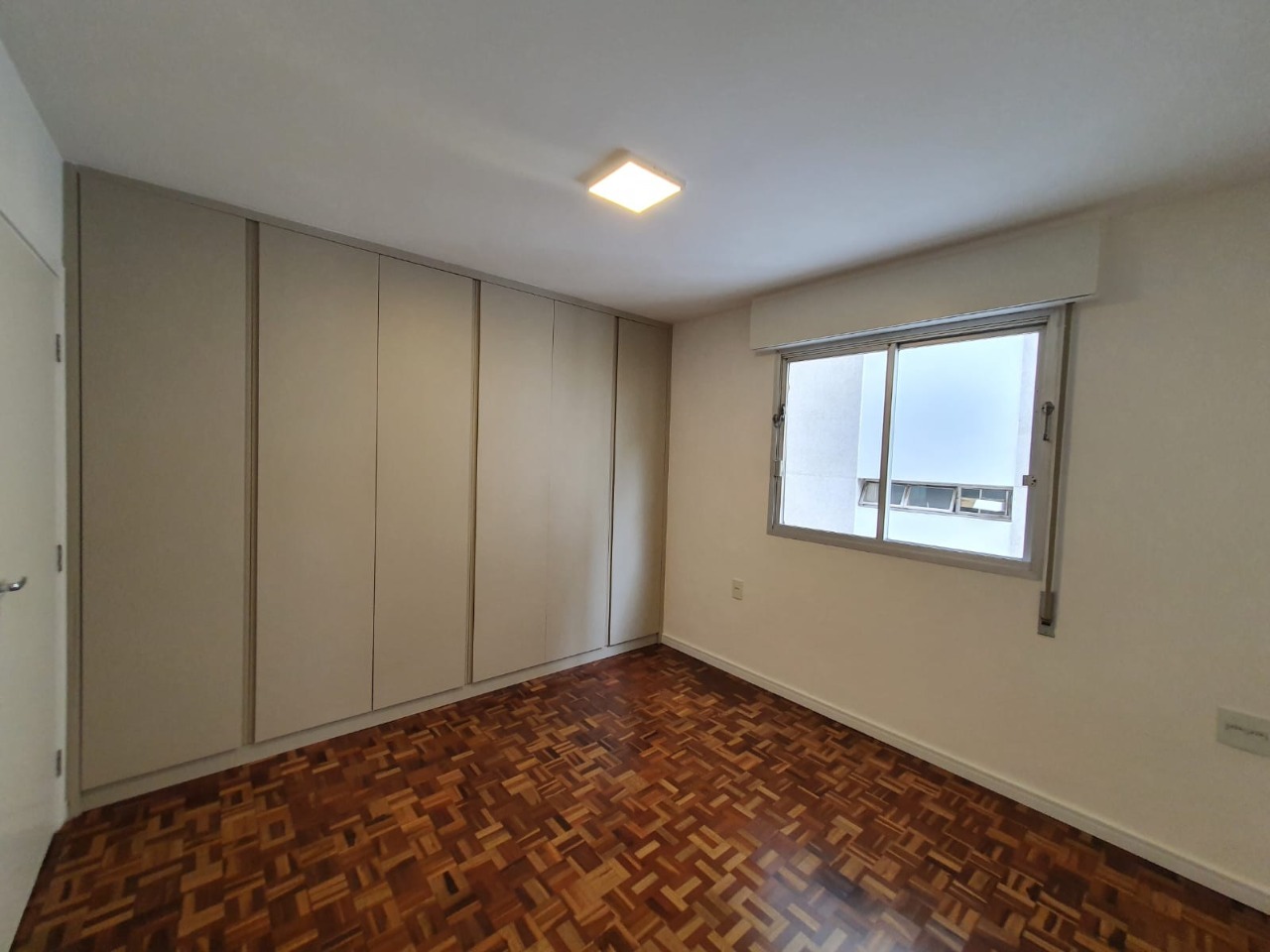 Apartamento à venda com 3 quartos, 135m² - Foto 5