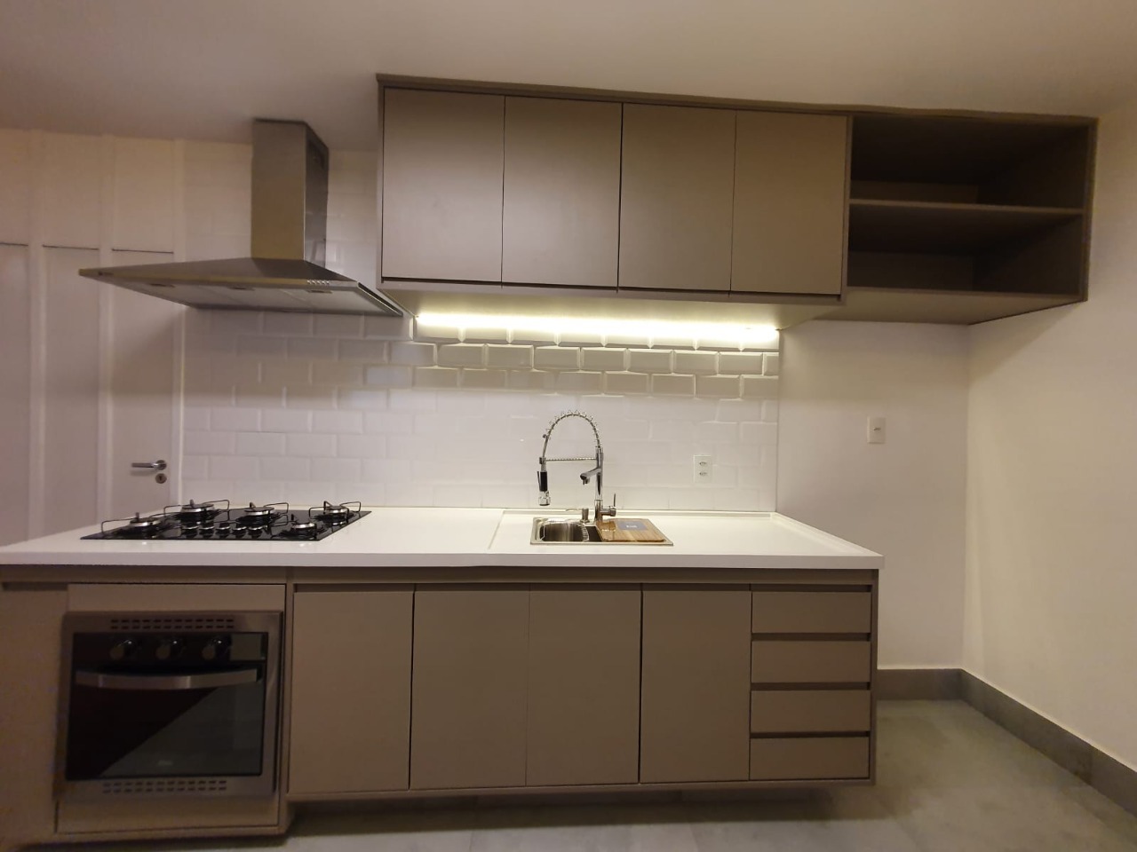 Apartamento à venda com 3 quartos, 135m² - Foto 20