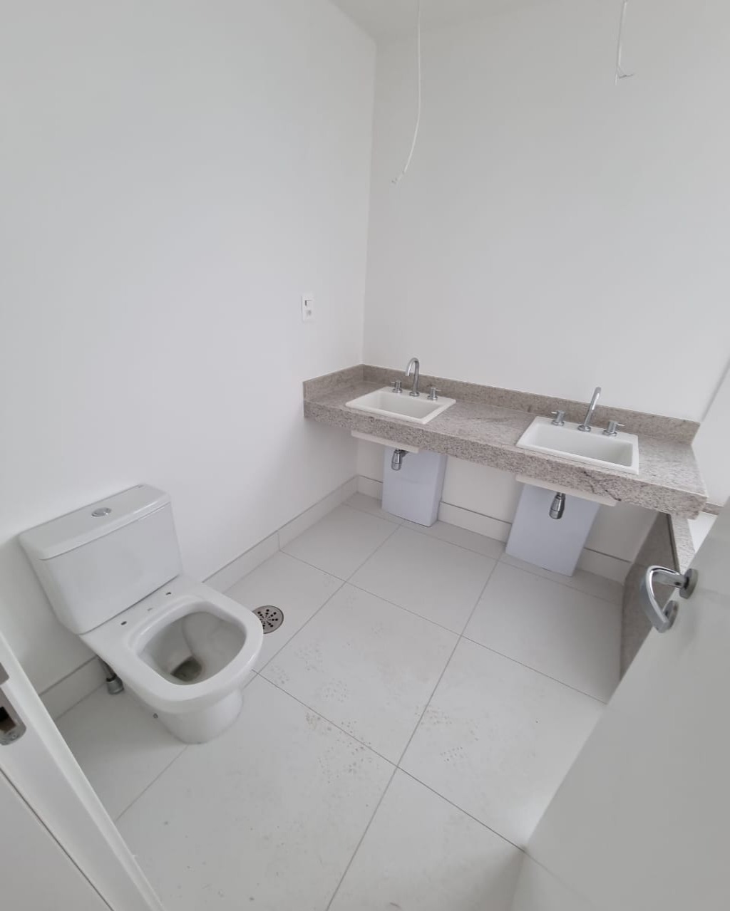 Apartamento à venda com 4 quartos, 195m² - Foto 17