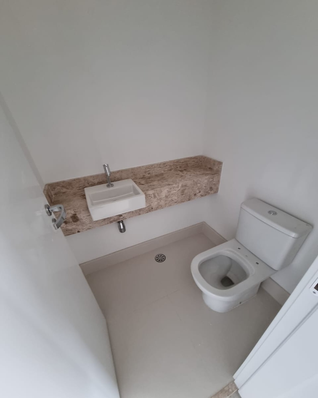 Apartamento à venda com 4 quartos, 195m² - Foto 18