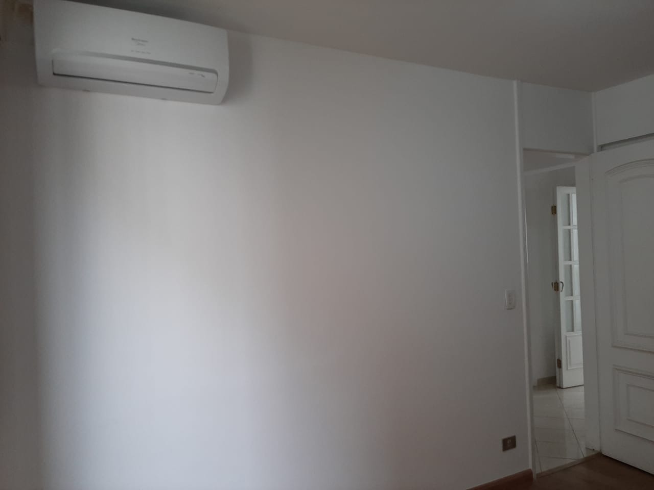 Apartamento à venda com 3 quartos, 170m² - Foto 4