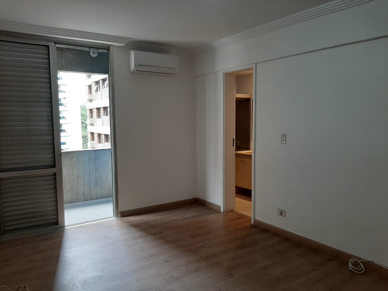 Apartamento à venda com 3 quartos, 170m² - Foto 7