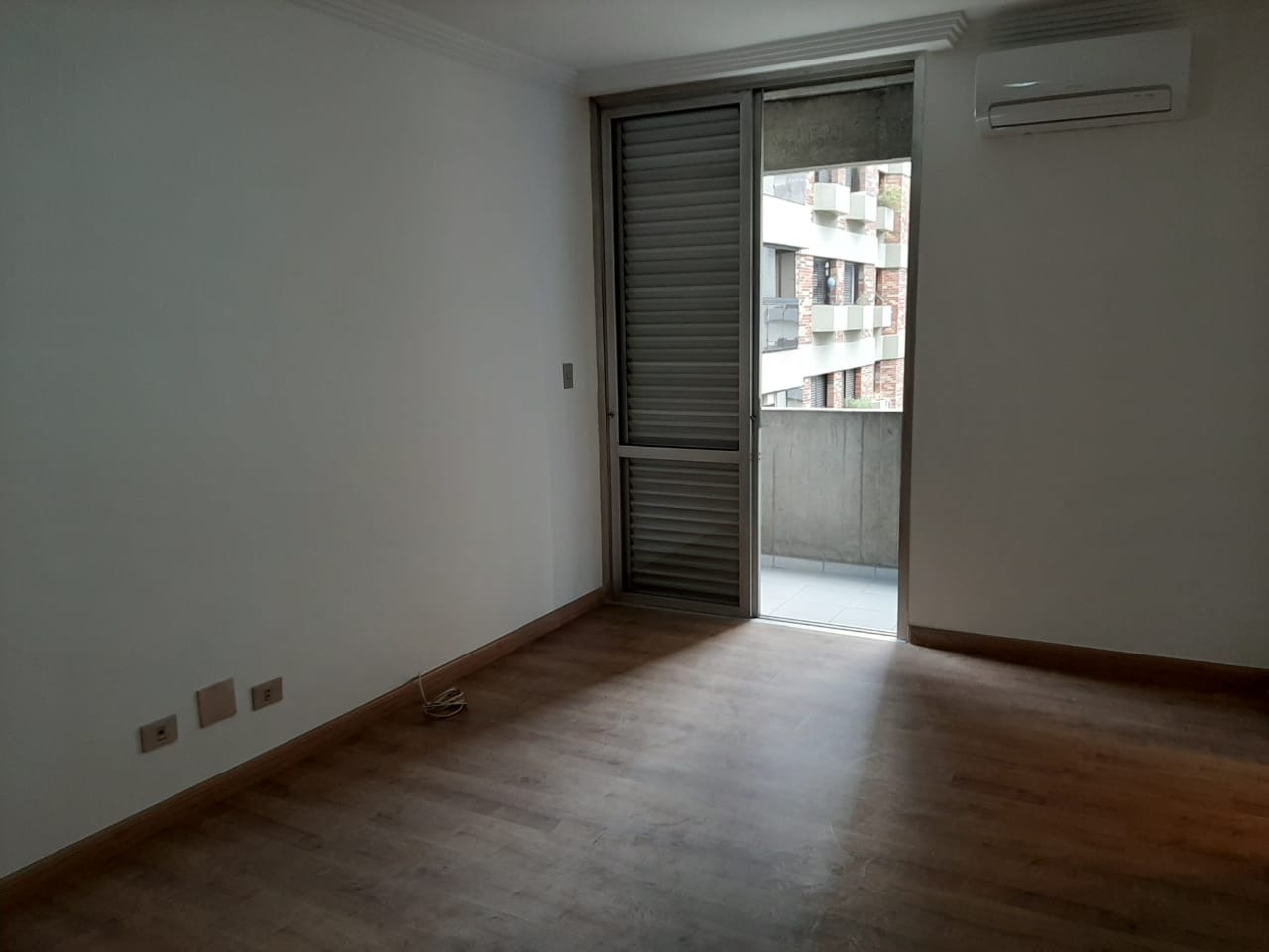 Apartamento à venda com 3 quartos, 170m² - Foto 12