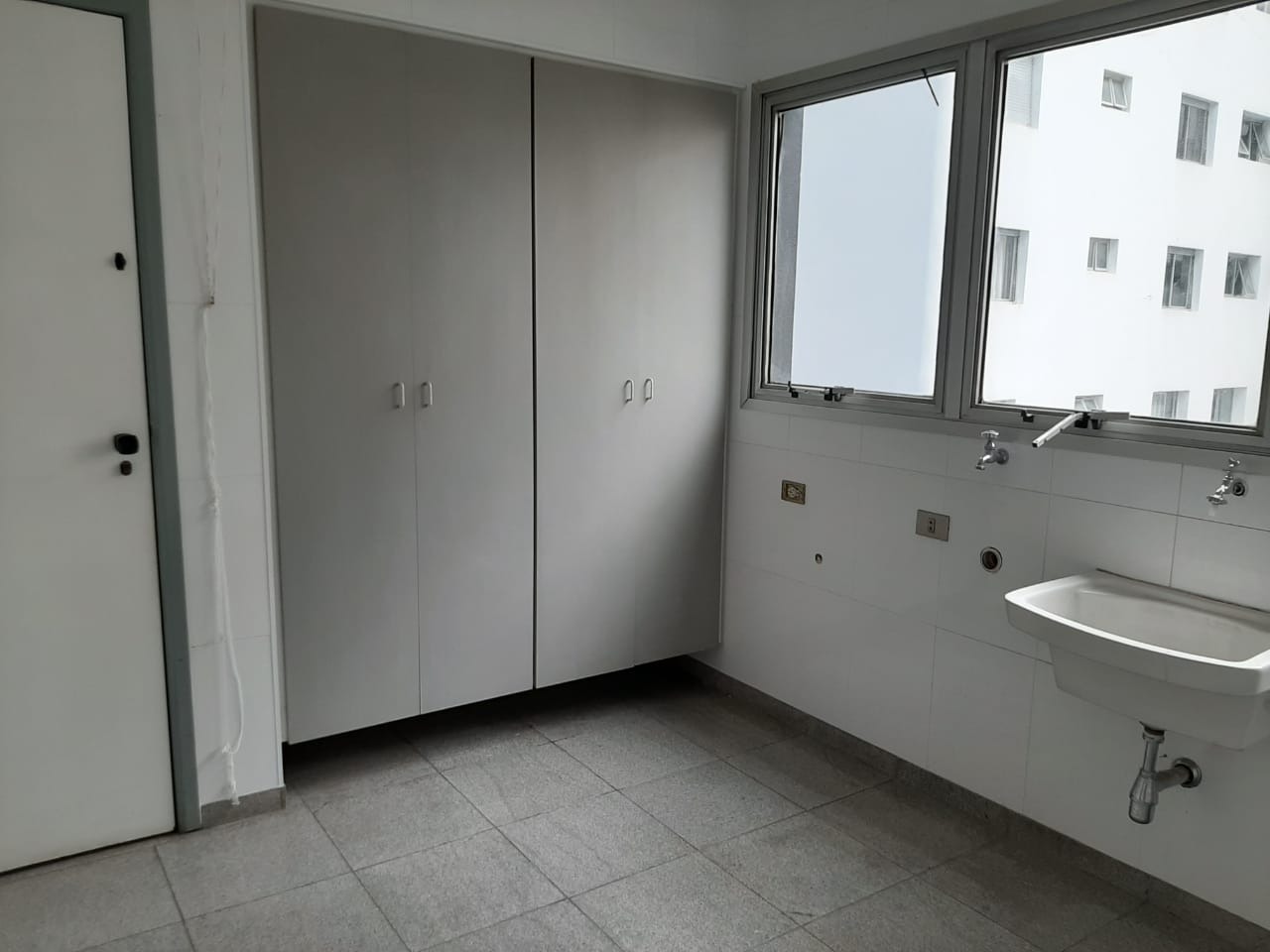 Apartamento à venda com 3 quartos, 170m² - Foto 21