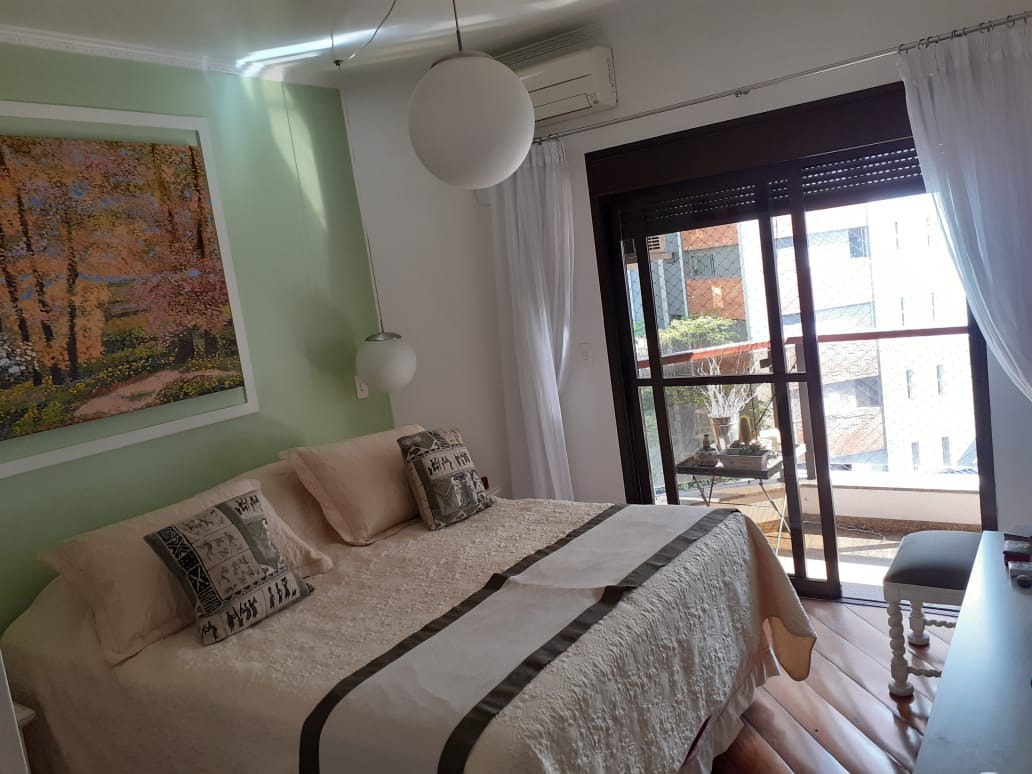 Apartamento à venda com 4 quartos, 217m² - Foto 12