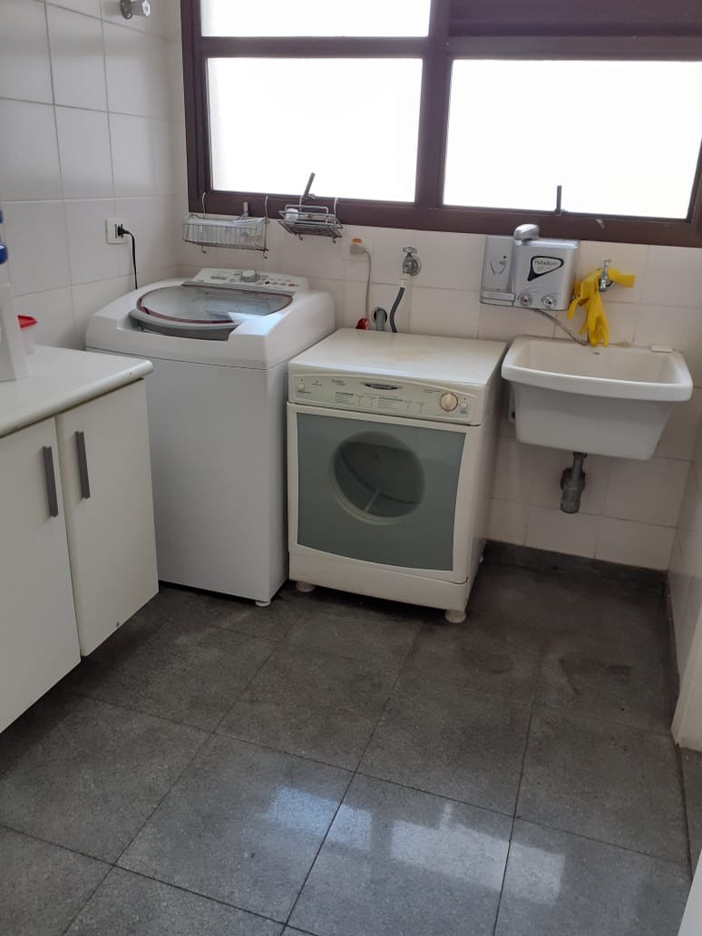 Apartamento à venda com 4 quartos, 217m² - Foto 13