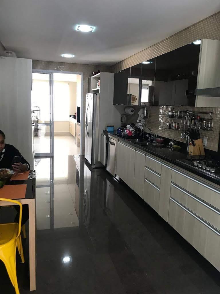 Apartamento à venda com 4 quartos, 281m² - Foto 17