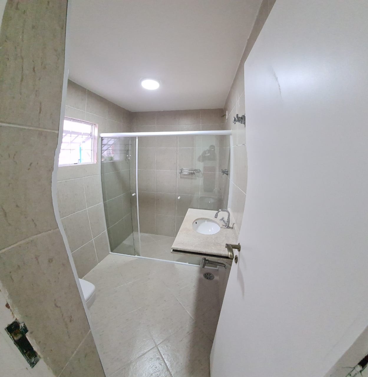 Casa à venda com 4 quartos, 200m² - Foto 2