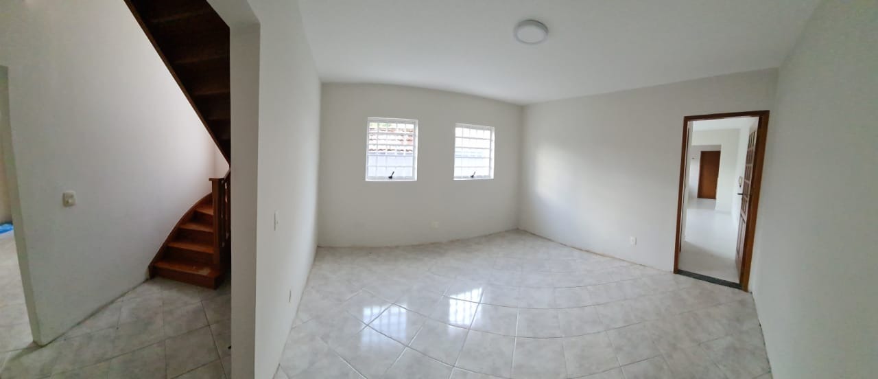 Casa à venda com 4 quartos, 200m² - Foto 19