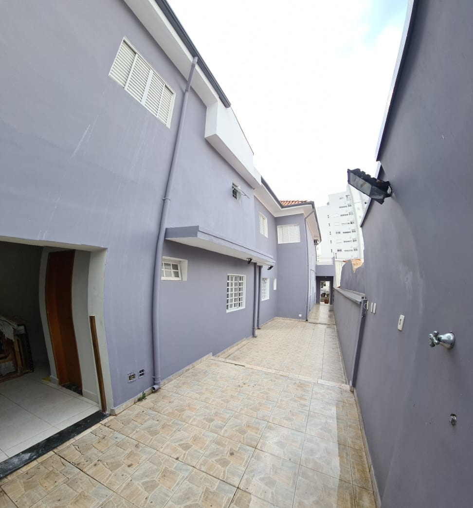 Casa à venda com 4 quartos, 200m² - Foto 25