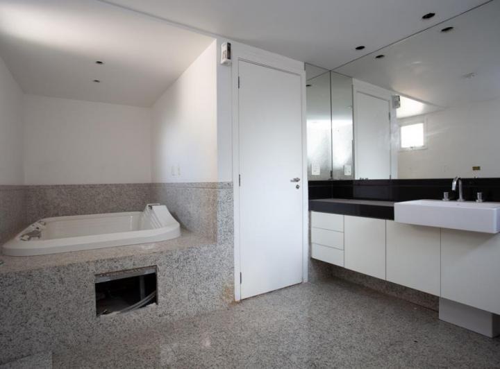 Apartamento à venda com 4 quartos, 357m² - Foto 27