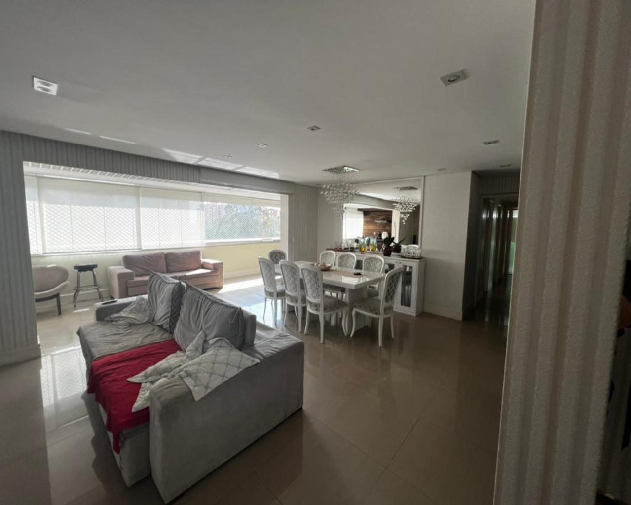 Apartamento à venda com 3 quartos, 172m² - Foto 1