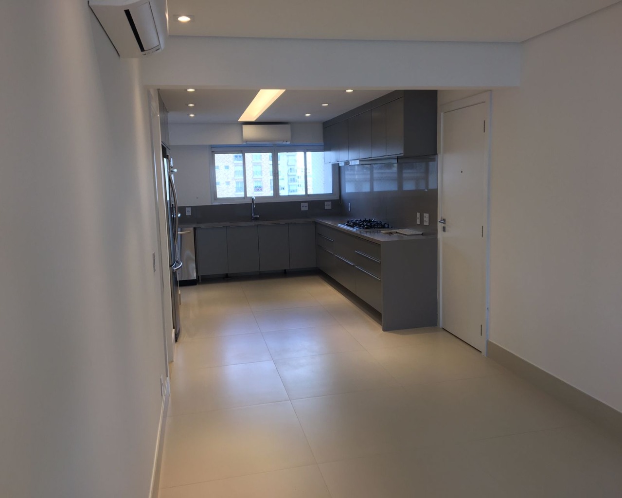 Apartamento à venda com 4 quartos, 335m² - Foto 6