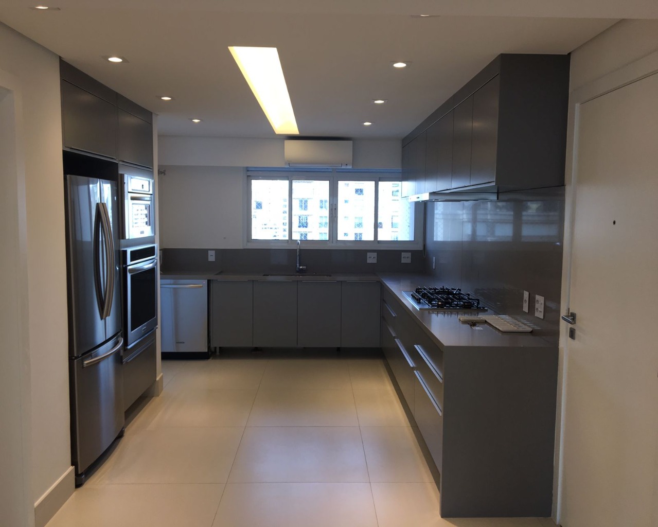 Apartamento à venda com 4 quartos, 335m² - Foto 7