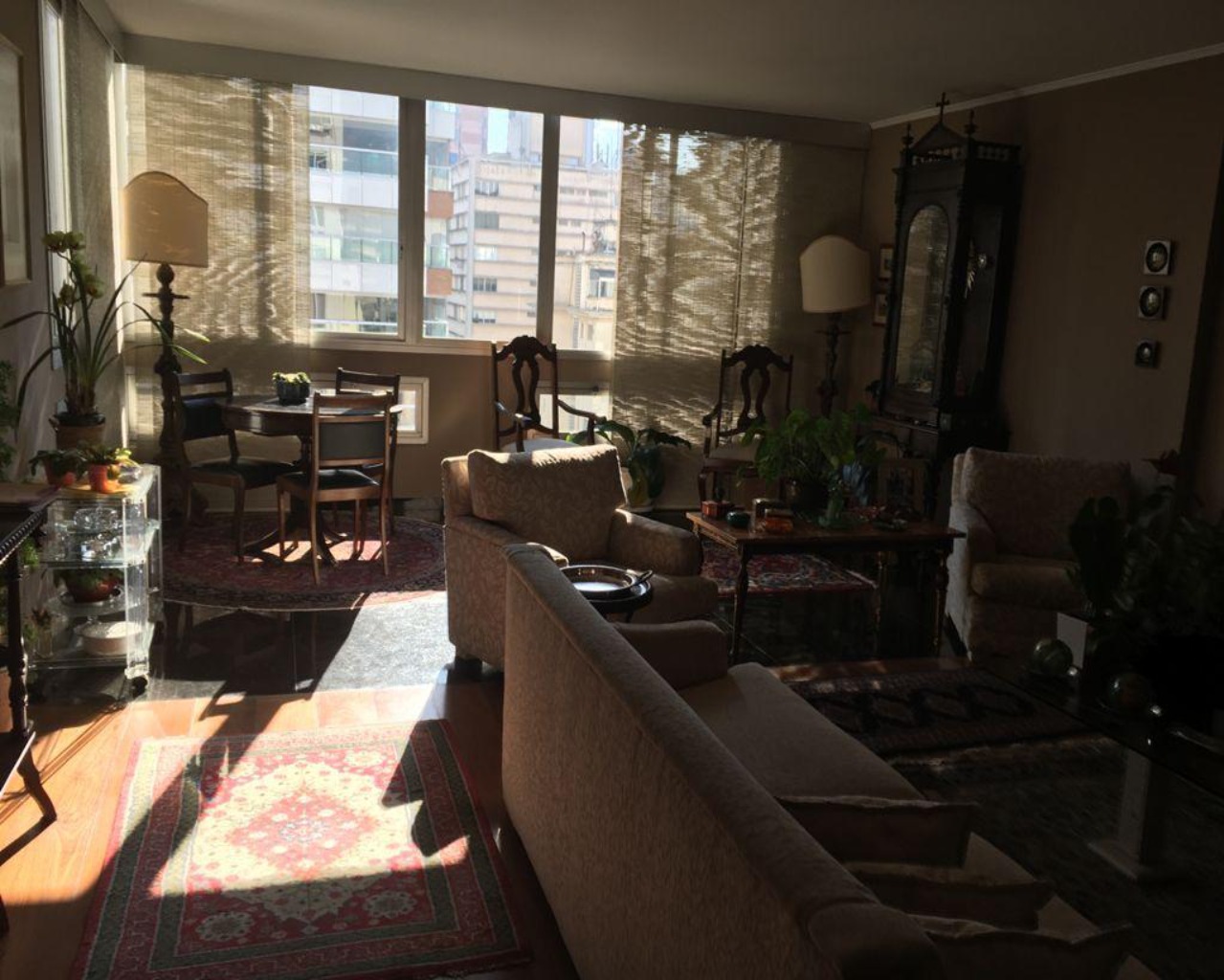 Apartamento à venda com 4 quartos, 250m² - Foto 2