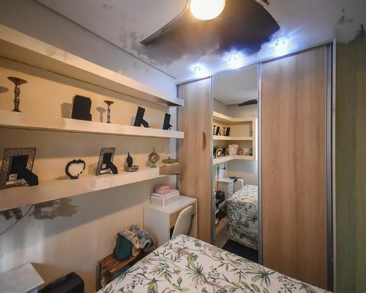 Apartamento à venda com 2 quartos, 75m² - Foto 6