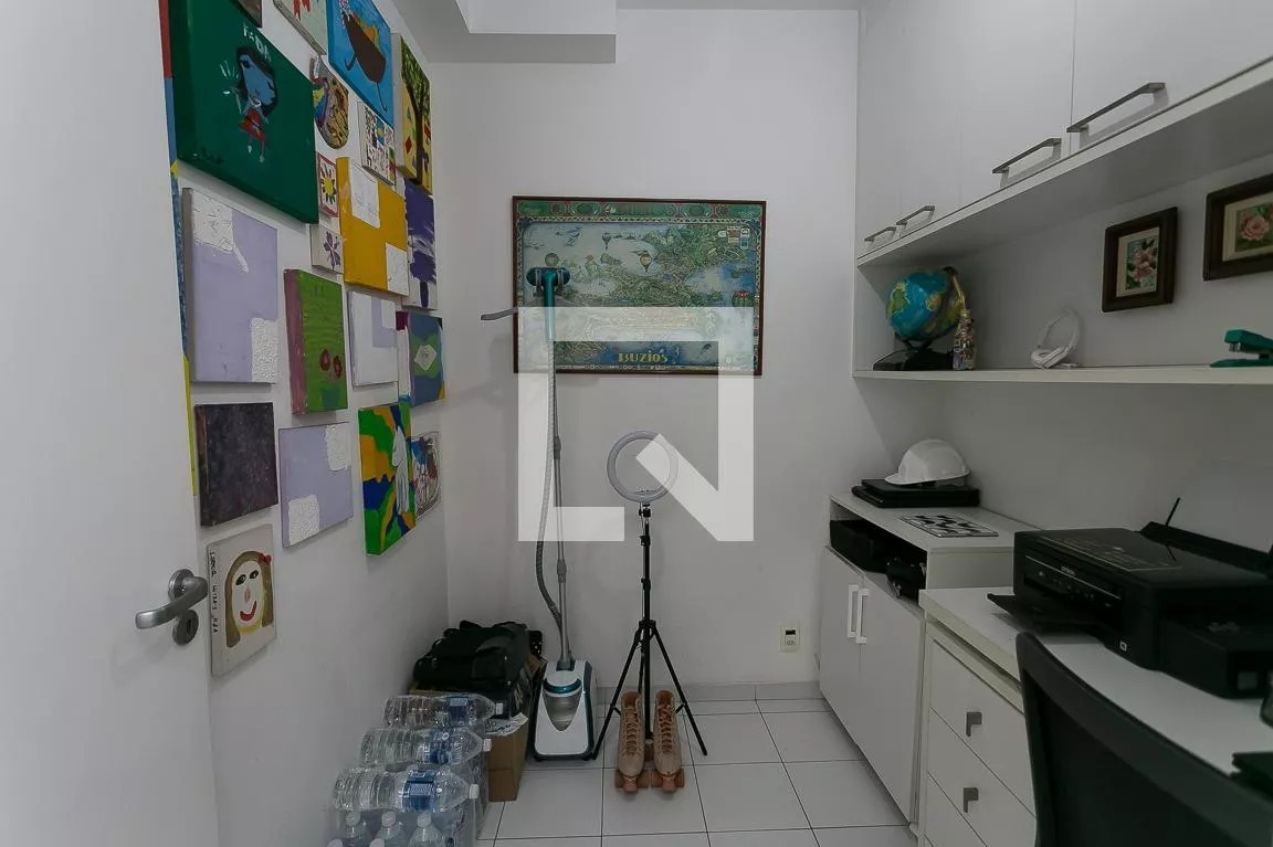 Apartamento à venda com 3 quartos, 150m² - Foto 30