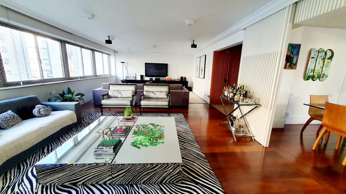 Apartamento à venda com 4 quartos, 234m² - Foto 3