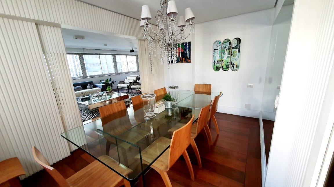 Apartamento à venda com 4 quartos, 234m² - Foto 4