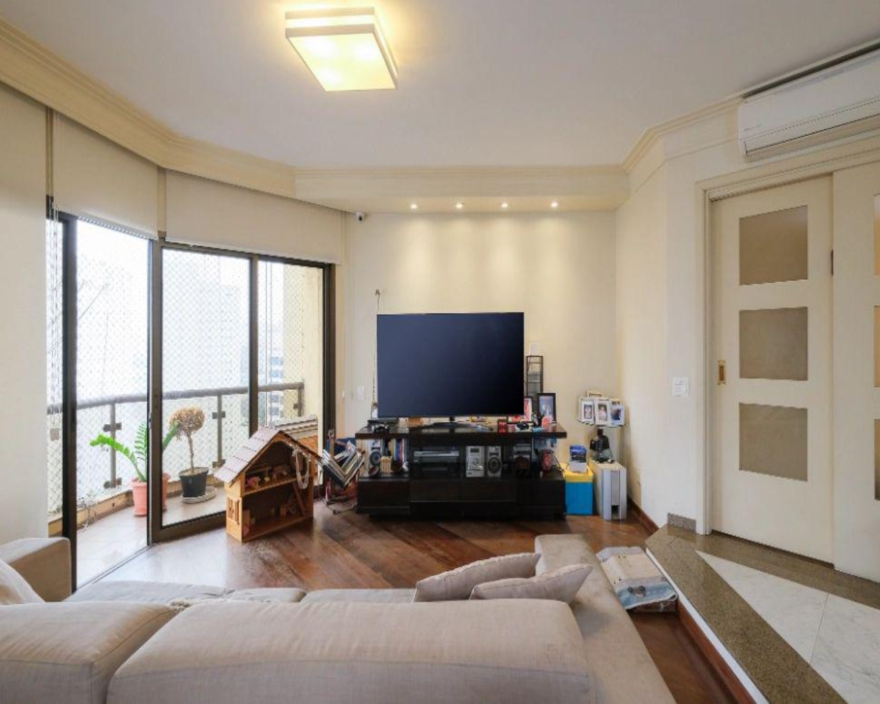 Apartamento à venda com 4 quartos, 270m² - Foto 4