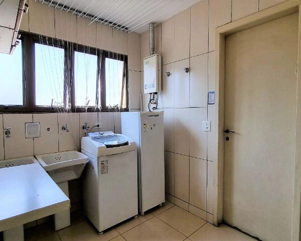 Apartamento à venda com 4 quartos, 270m² - Foto 10