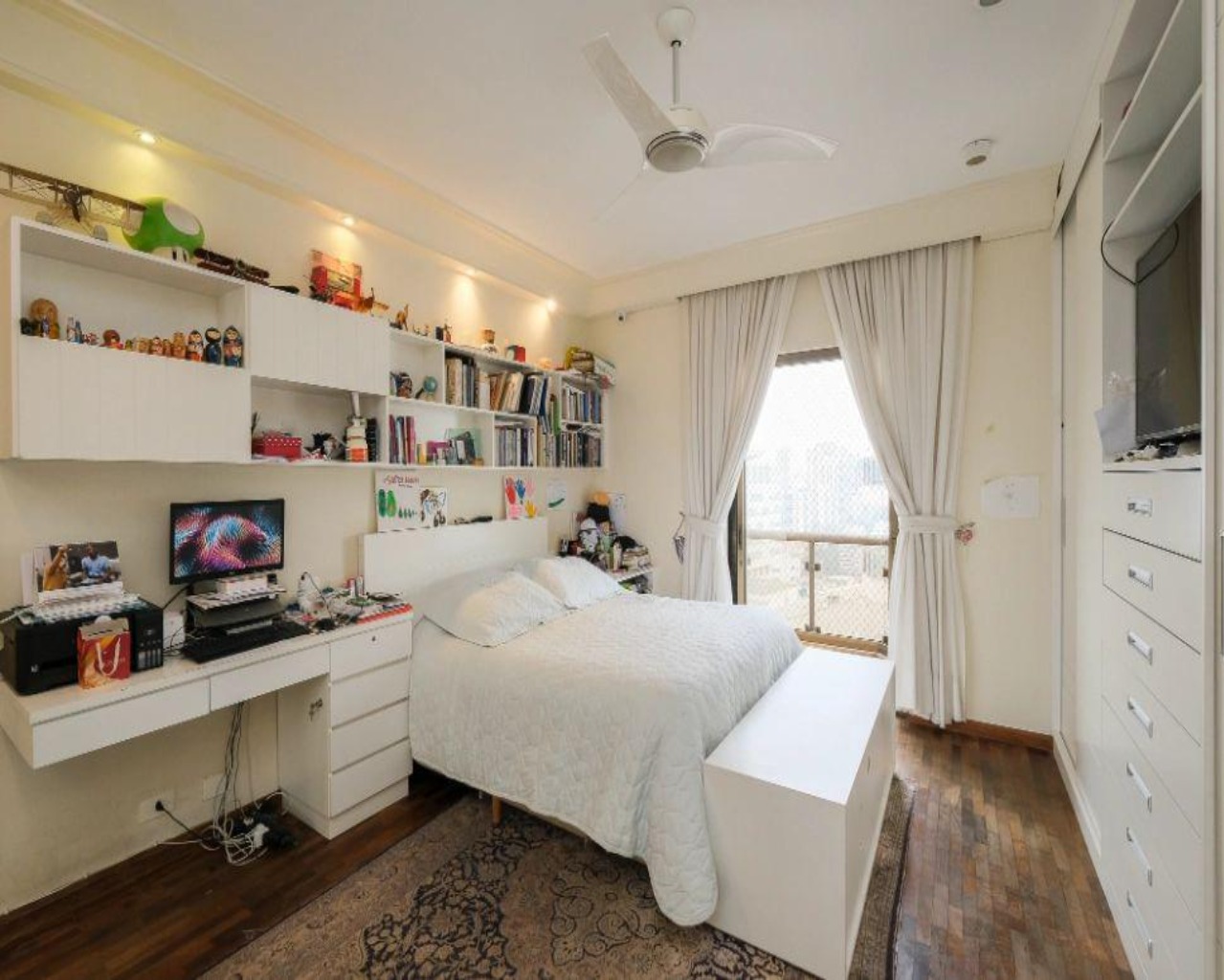 Apartamento à venda com 4 quartos, 270m² - Foto 15