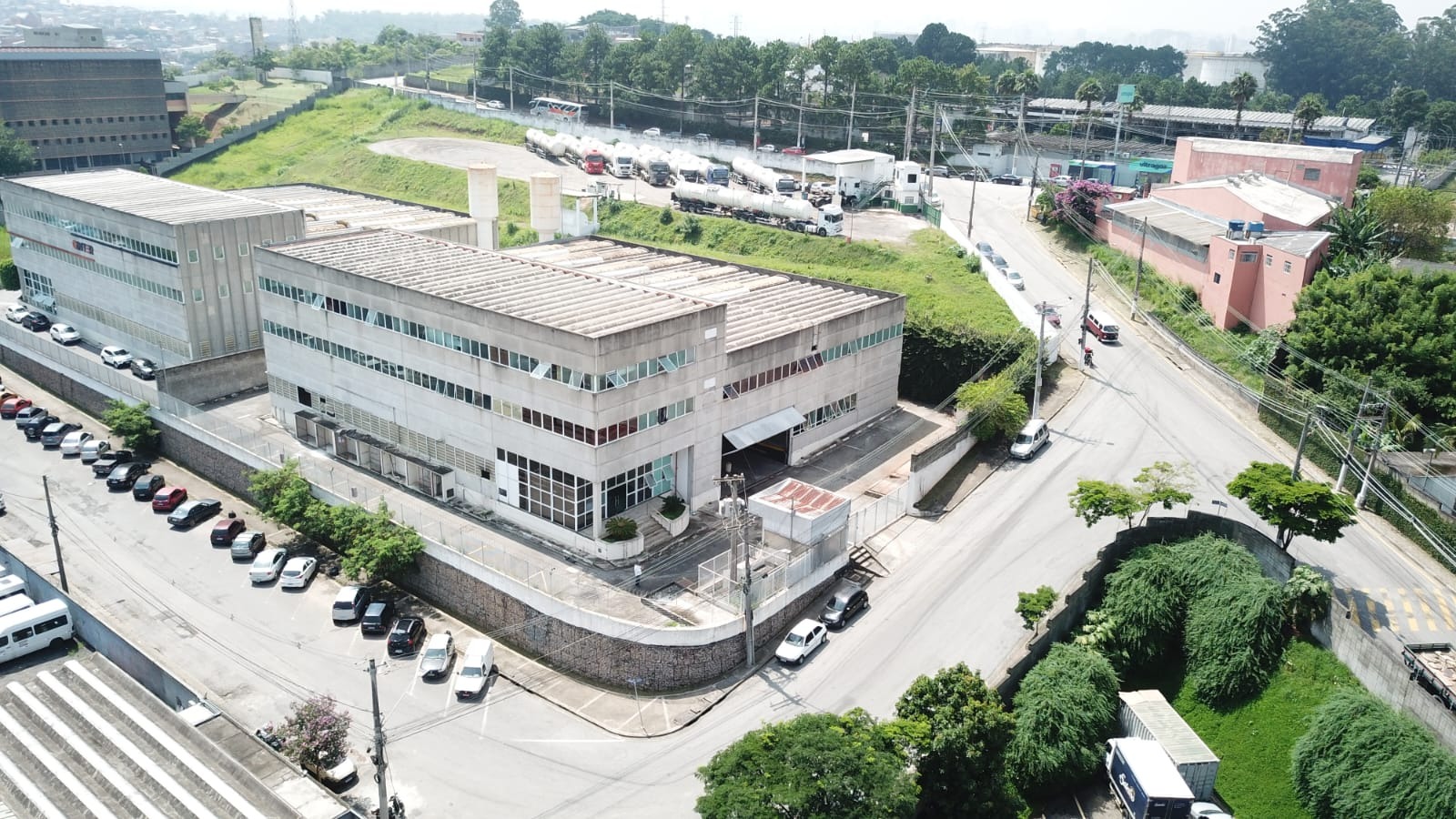 Depósito-Galpão-Armazém para alugar, 3000m² - Foto 1