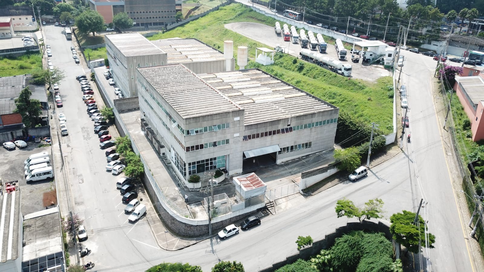 Depósito-Galpão-Armazém para alugar, 3000m² - Foto 2